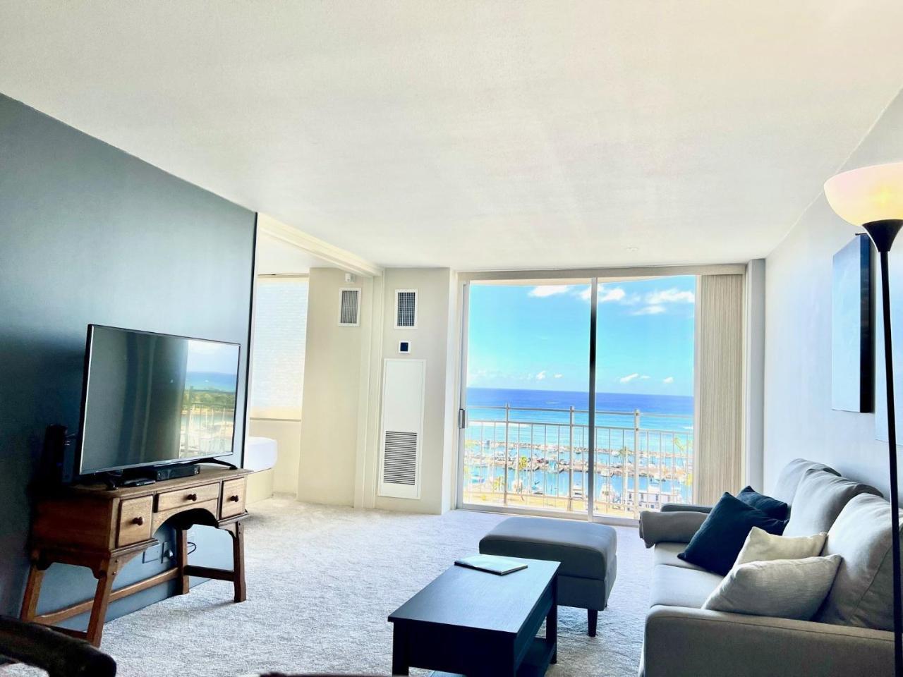 Ilikai Marina 1386 - last minute hotel in Honolulu