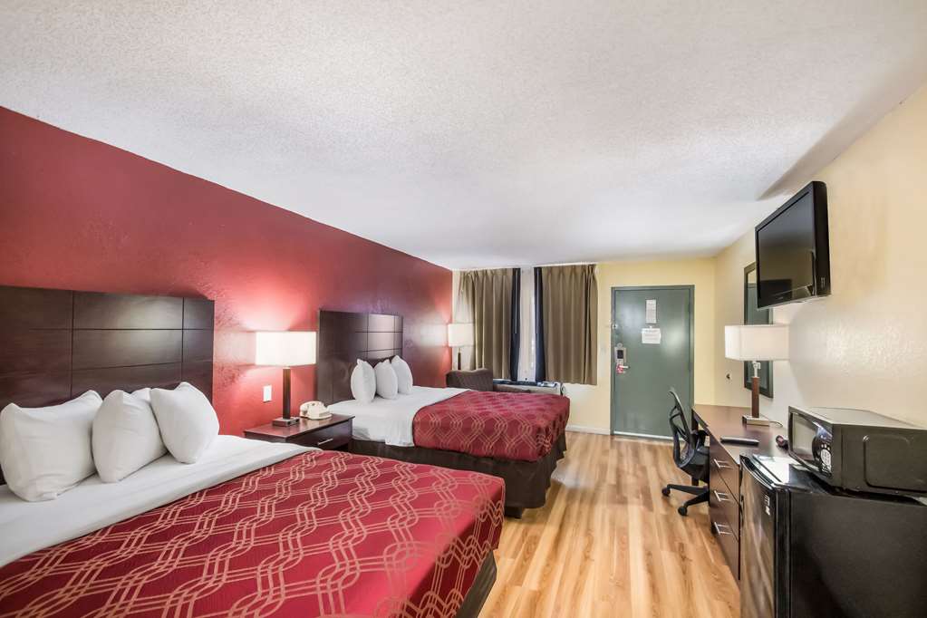 Econo Lodge Kearney Liberty - photo 19