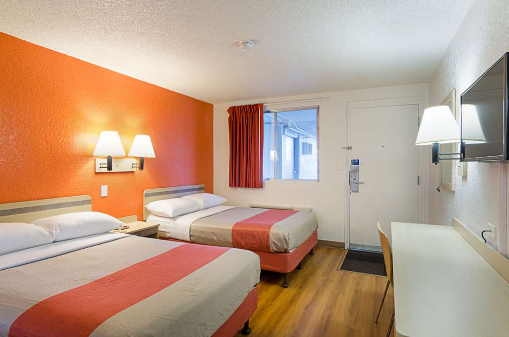 Motel 6 Denver CO Downtown - photo 14