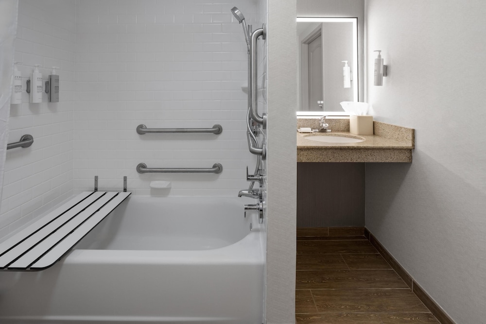 Hilton Garden Inn State College - photo 28