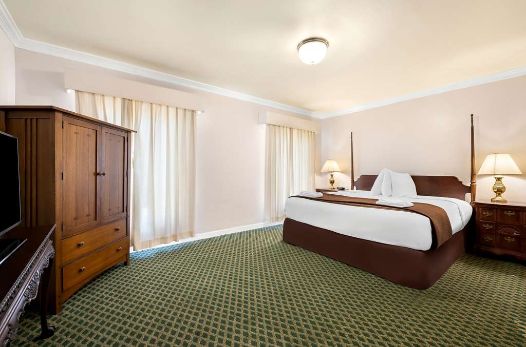 Americas Best Value Inn Historic Clewiston Inn - photo 36