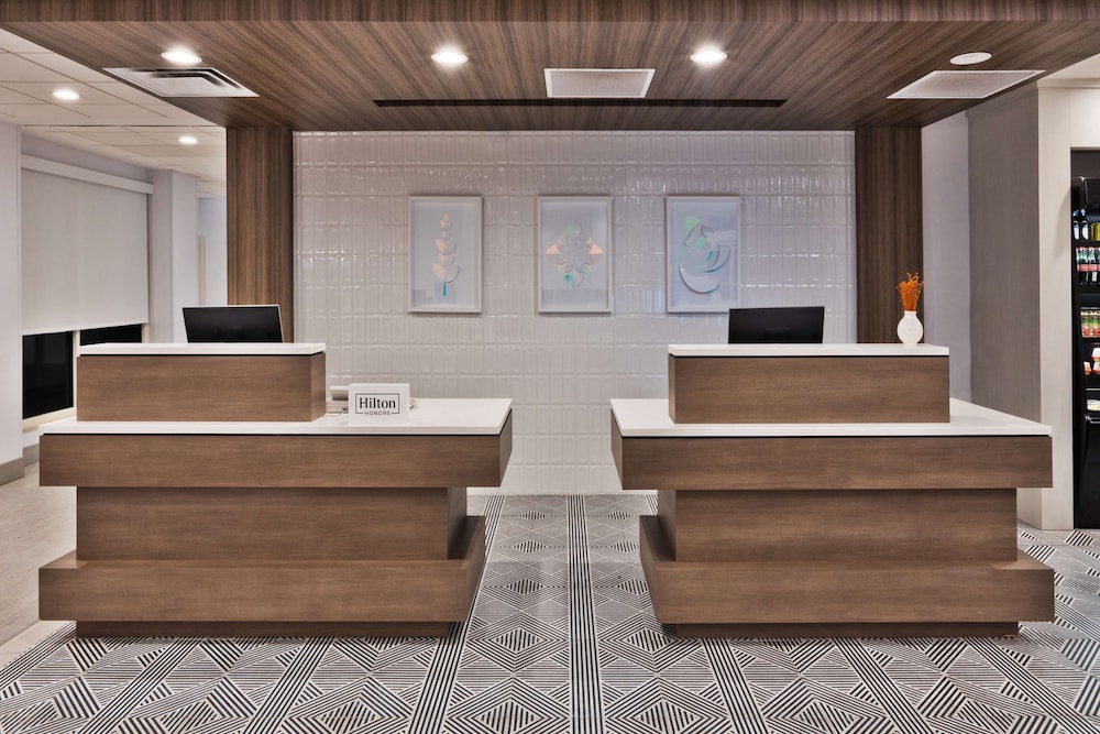 Hilton Garden Inn Birmingham Lakeshore Drive - photo 10