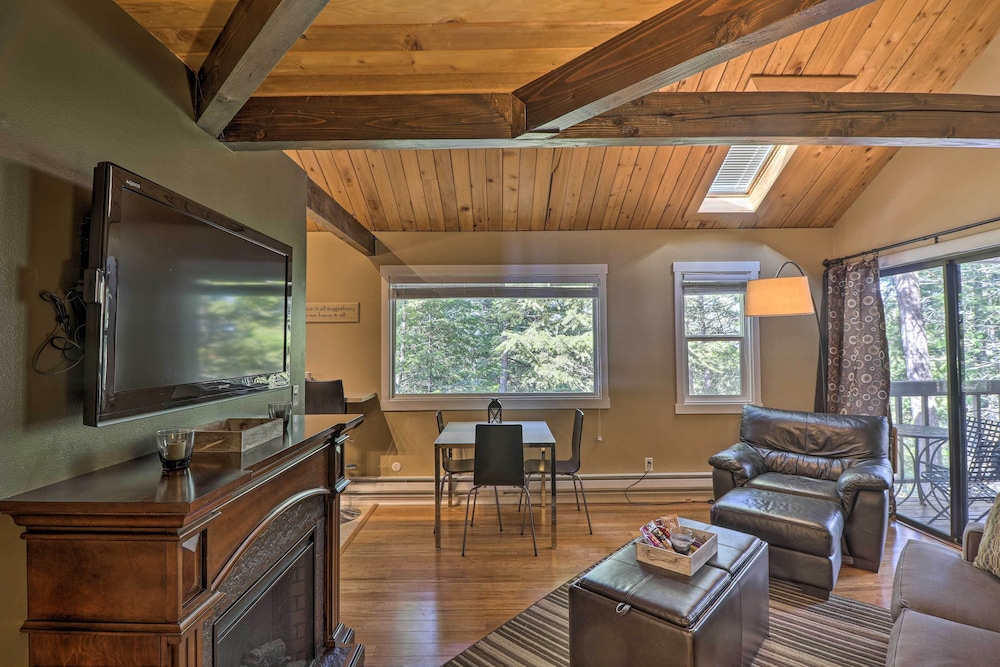 Airy Resort Condo Less Than 3 Miles To Whitefish Mountain in Whitefish, United States