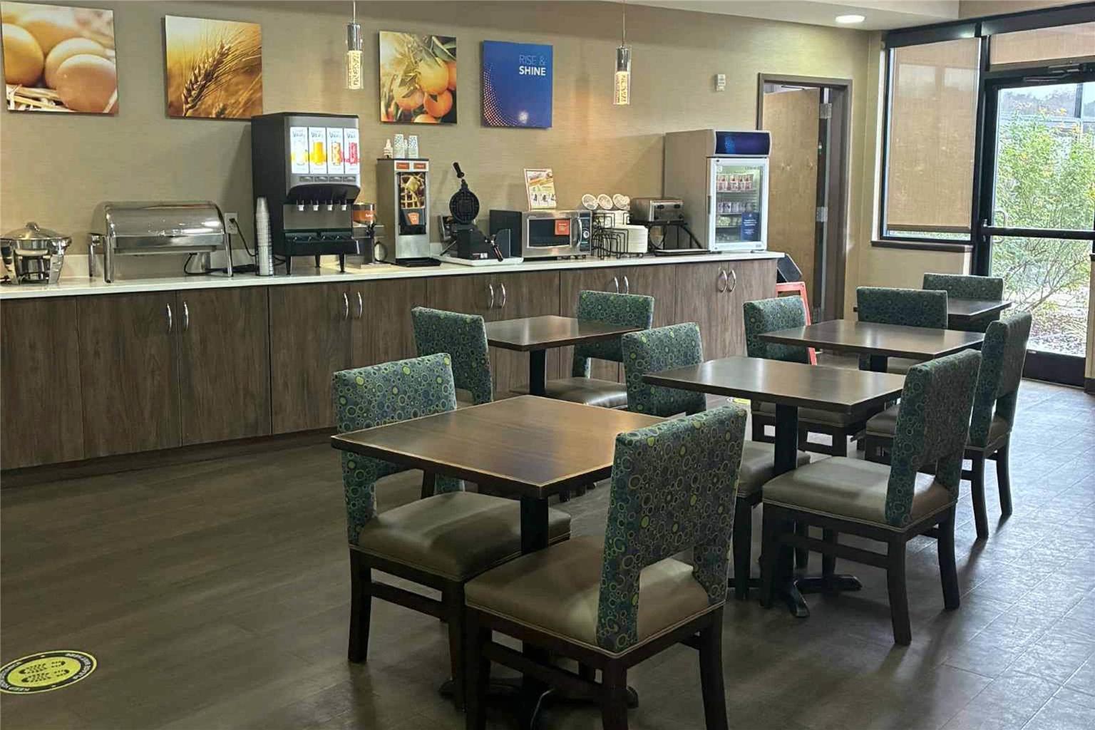 Comfort Inn and Suites Near Lake Guntersville - photo 51