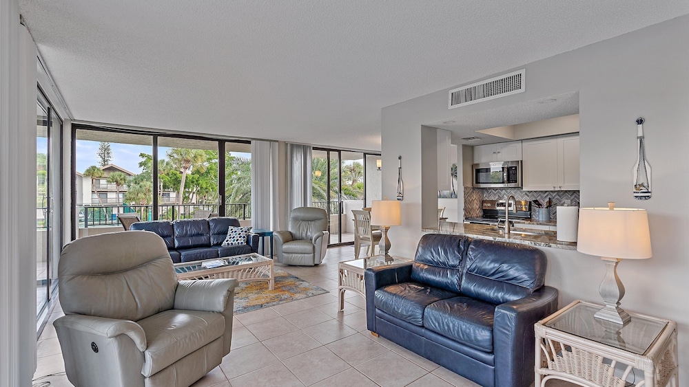 Hawks Sea Nest — 4-Star Luxury Hotel in Siesta Key, United States