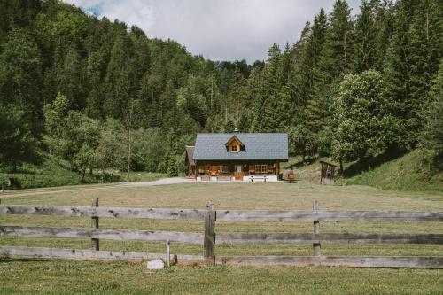 NaturparkResort s`Keuscherl — hotel in Wildalpen