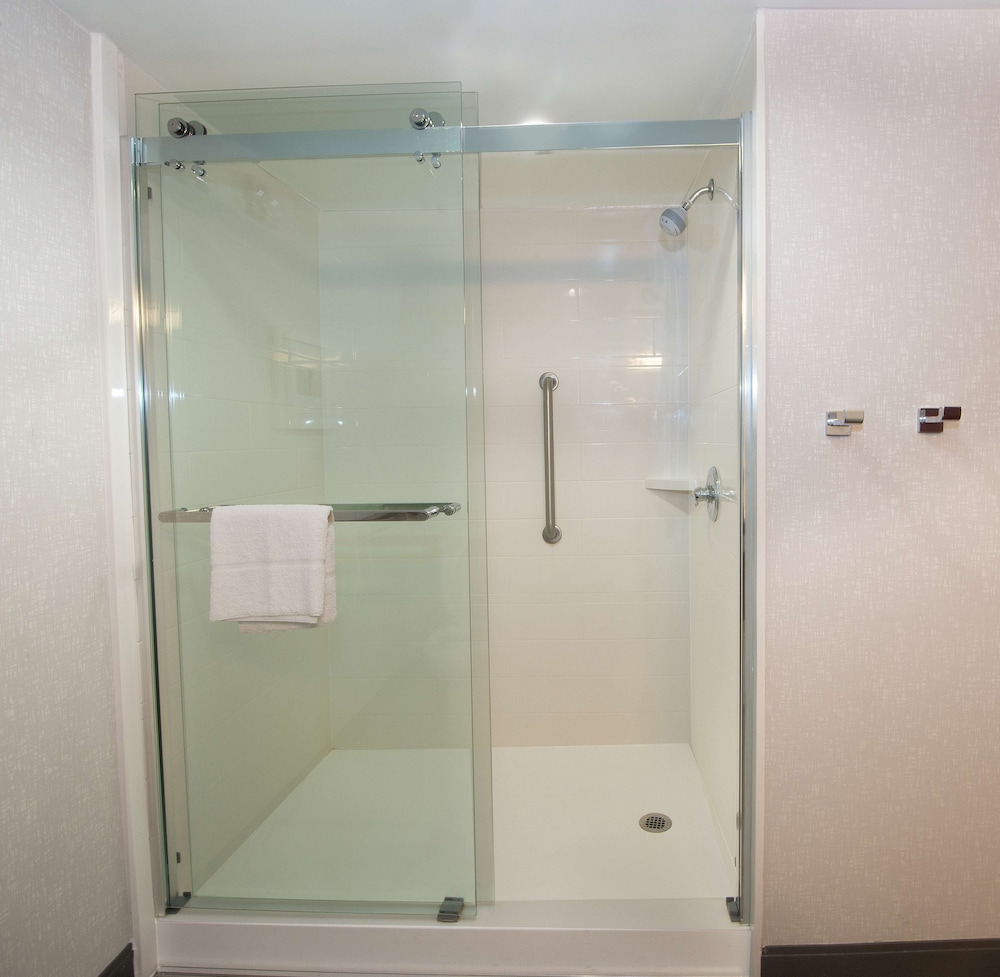 Hampton Inn Gaffney - photo 23