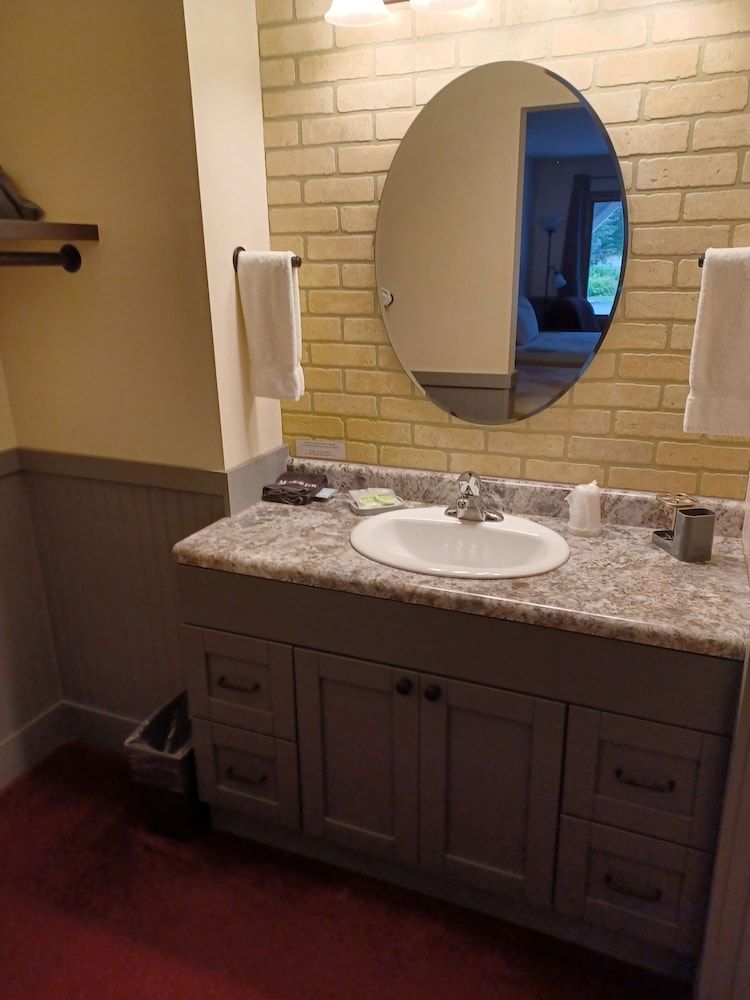 Northwoods Motel - photo 14