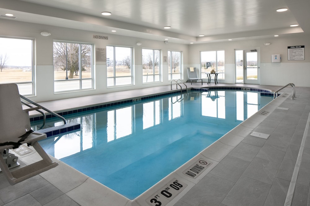 TownePlace Suites by Marriott Oshkosh - photo 19