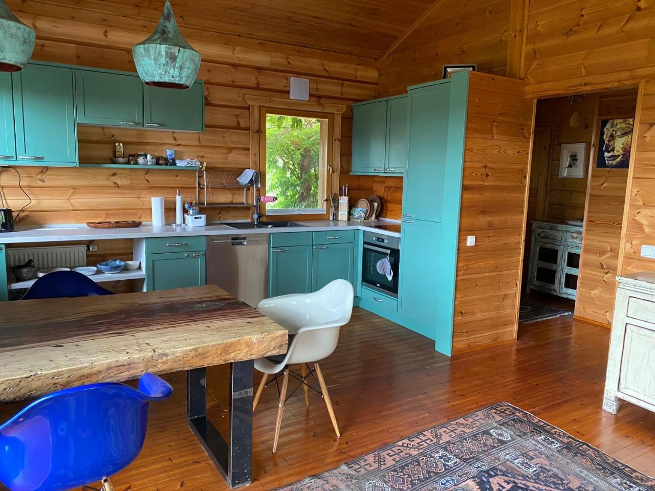 Norwegisches Blockhaus Mit Gartensauna — Bad Muenstereifel