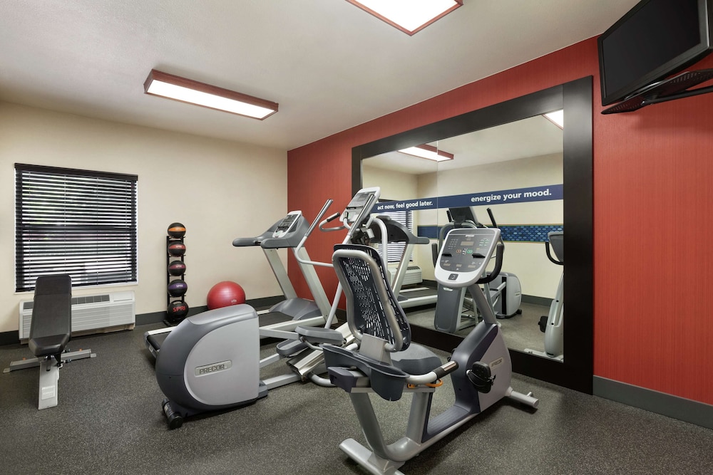 Hampton Inn Tracy - photo 20