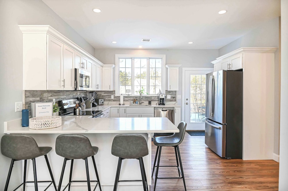 Maritime Meadows Charming Resort style Home - photo 16