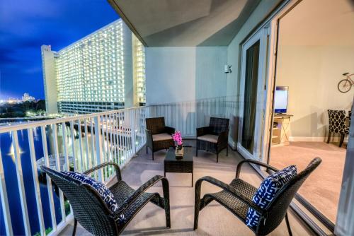 Laketown Wharf 535 By Aneliya - photo 38