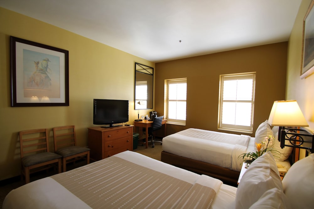 Crockett Hotel - photo 24