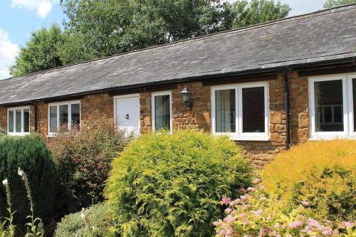 Idyllic cottage escape in Oxfordshire countryside — 4-Star Luxury Hotel in Banbury, United Kingdom