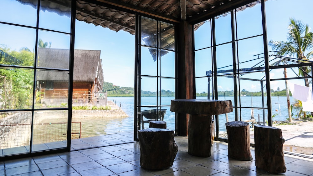 Lighthouse Hotel - carbon neutral hotel in Koror