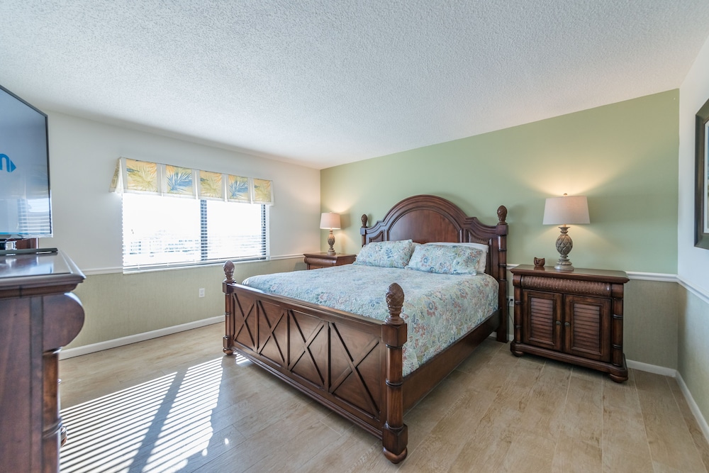Canaveral Towers by Happy Palm Stays - photo 28