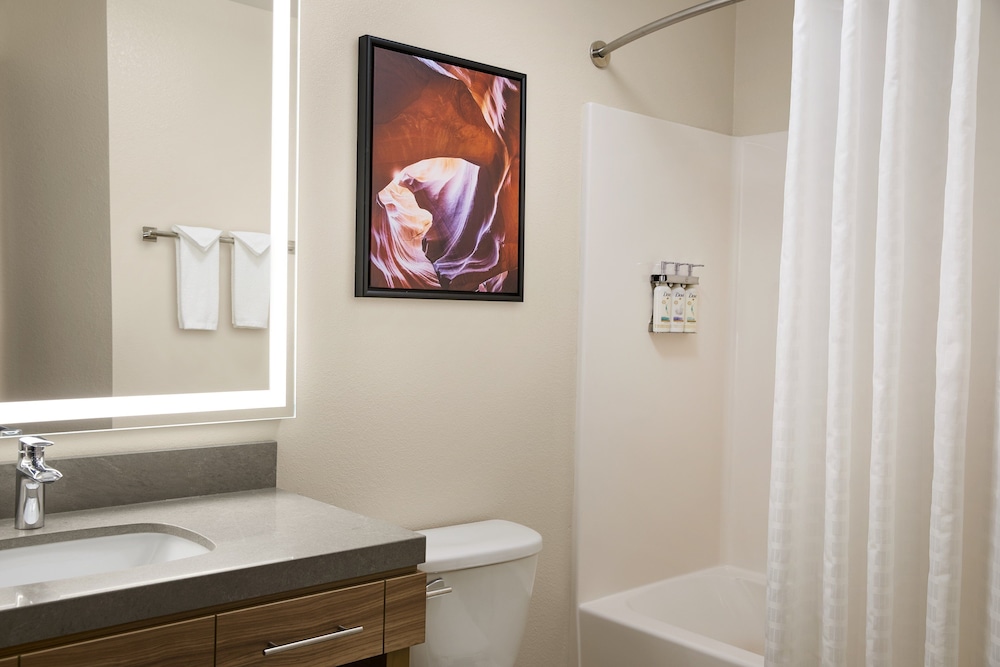 Candlewood Suites Milwaukee Airport by IHG - photo 33