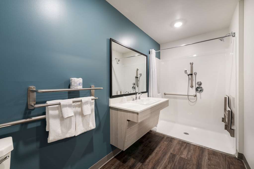WoodSpring Suites Greensboro High Point North - photo 26