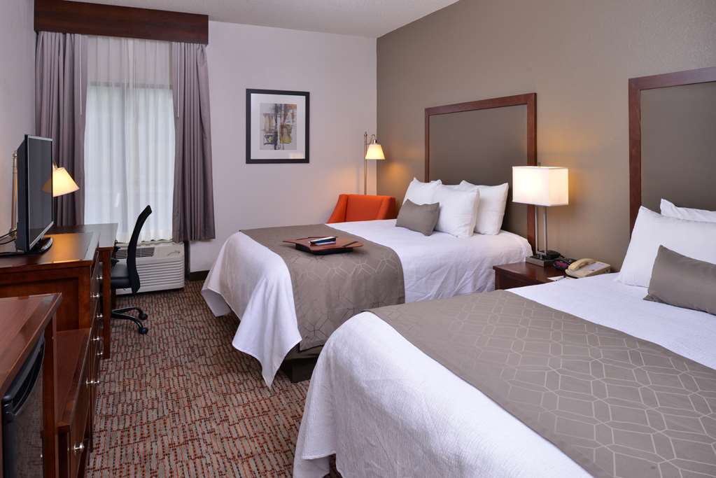 Best Western Plus Wichita West Airport Inn - photo 4