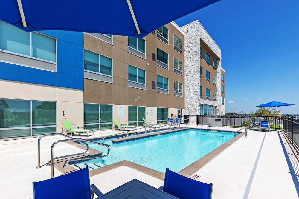 Holiday Inn Express & Suites Purcell by IHG - photo 17