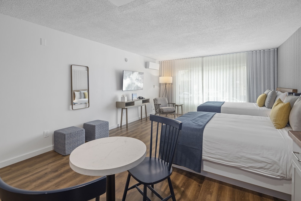 Sea Harbor Hotel - photo 25