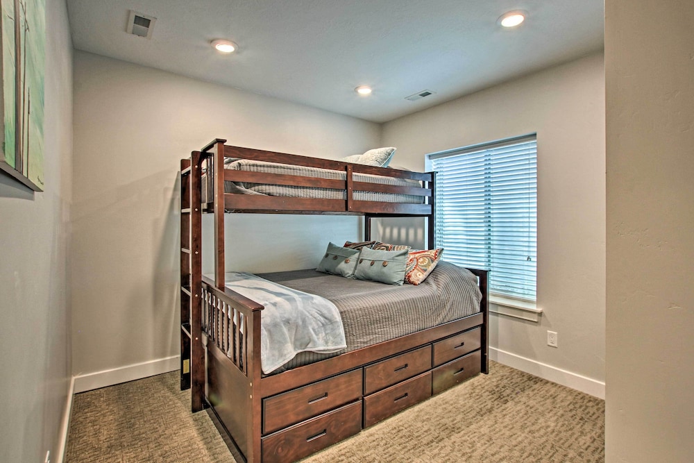 Edgewater Townhome 7 Mi to Snowbasin Resort - photo 4