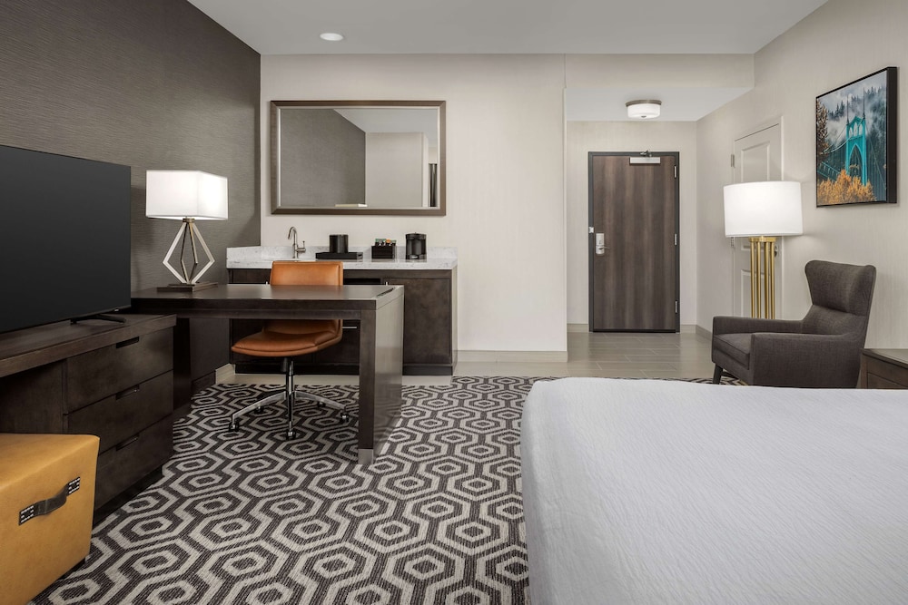 Embassy Suites Portland Hillsboro Oregon - photo 16