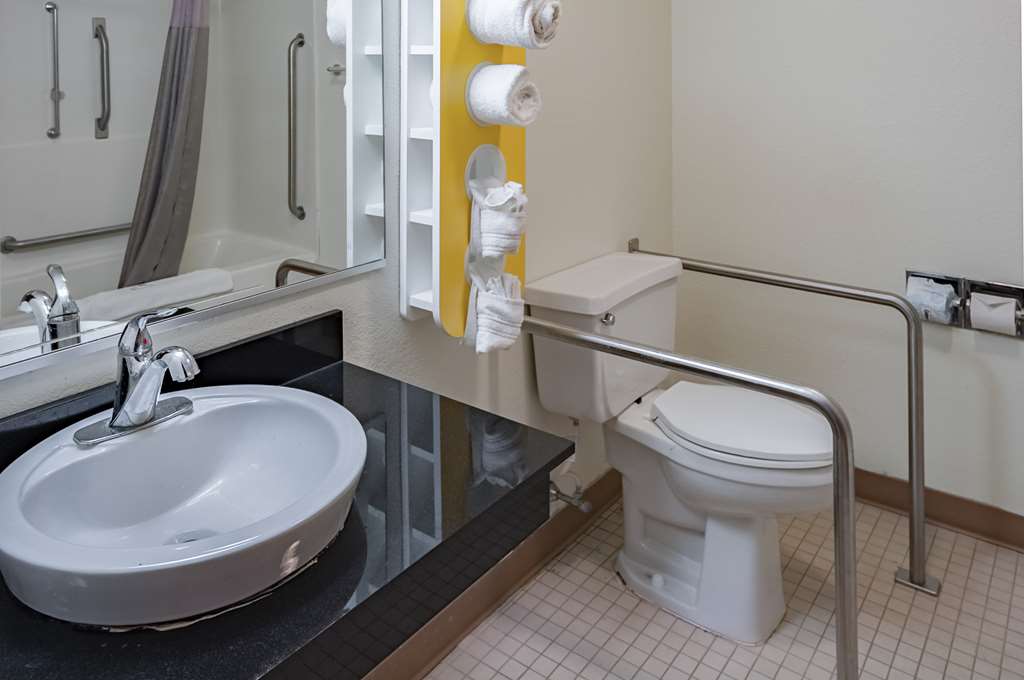 Motel 6 Drums PA - photo 22