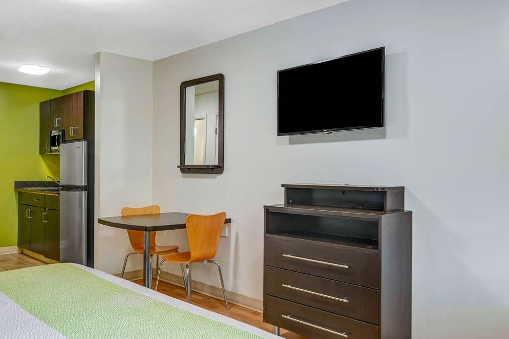 Studio 6 Extended Stay Atlanta GA Chamblee - photo 7