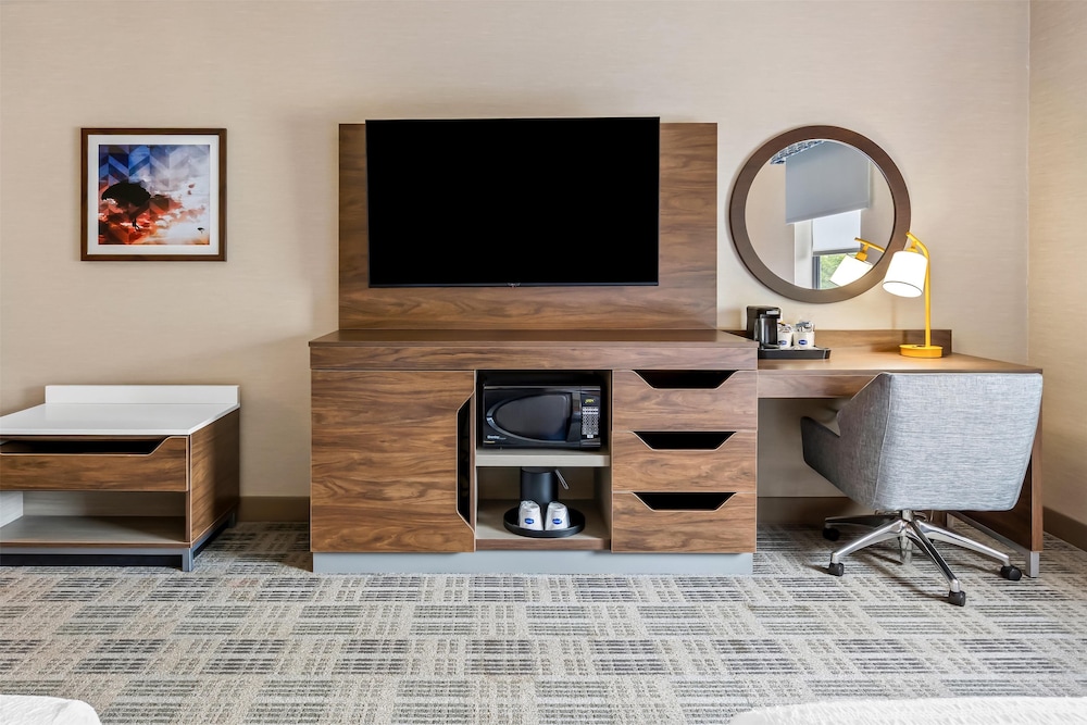 Hampton Inn & Suites Grove City - photo 13