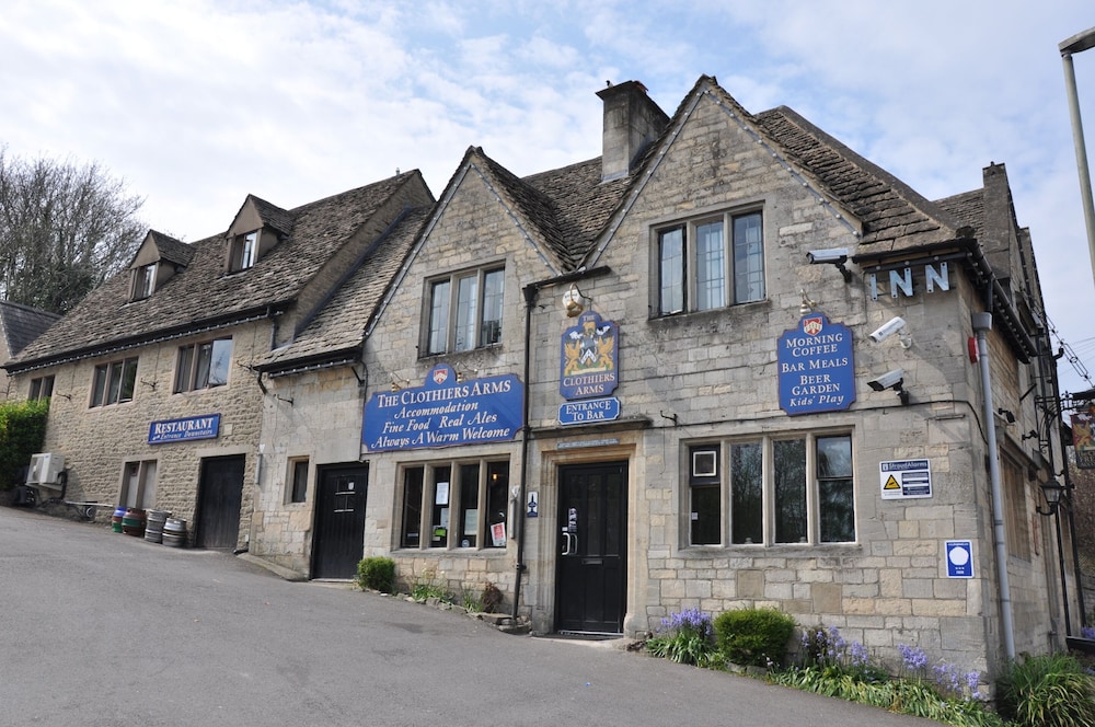 The Clothiers Arms — hotel in Stroud