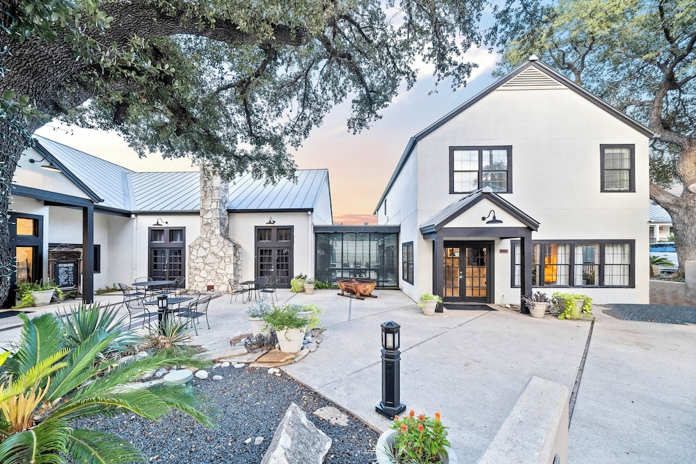 Hillside Boutique Hotel - photo 60