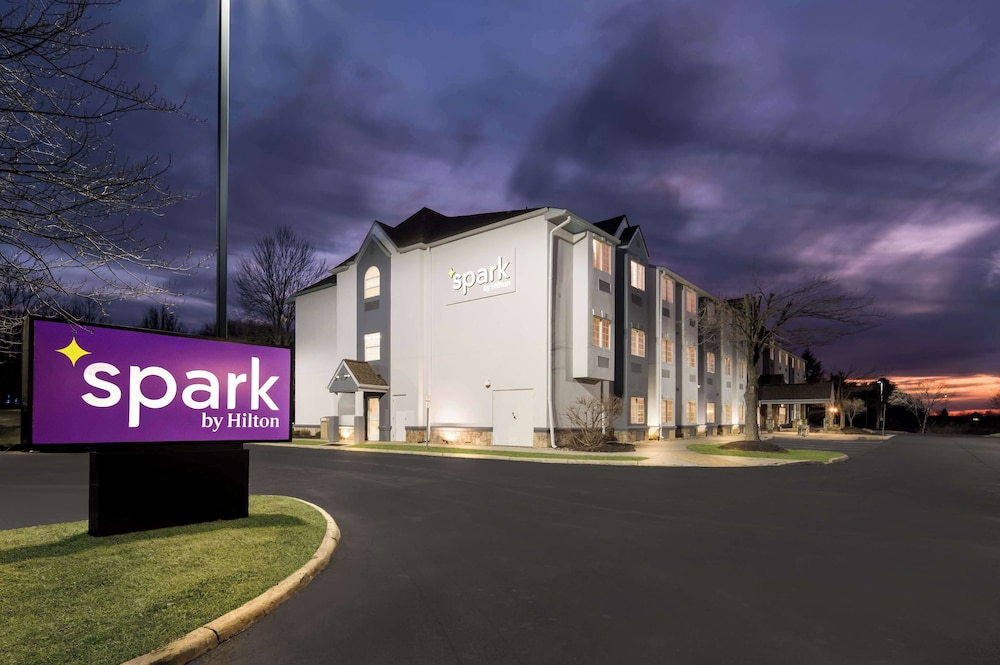 Spark by Hilton Sterling Dulles Airport - photo 55