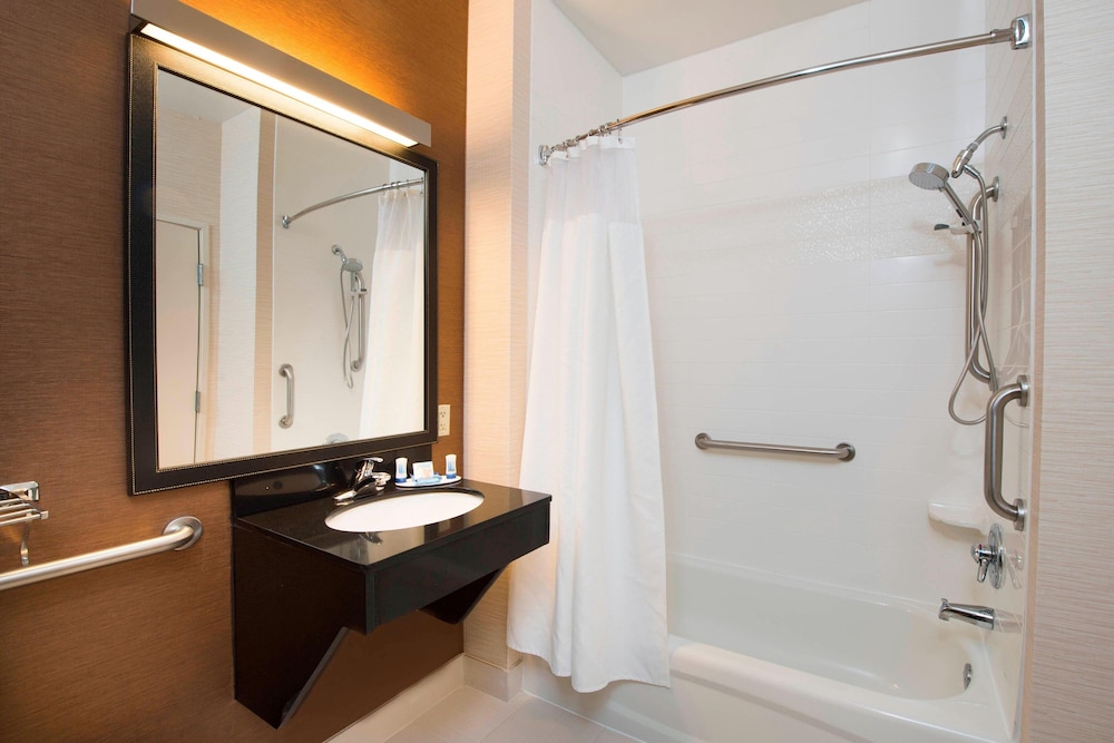 Fairfield Inn by Marriott Huntsville - photo 13