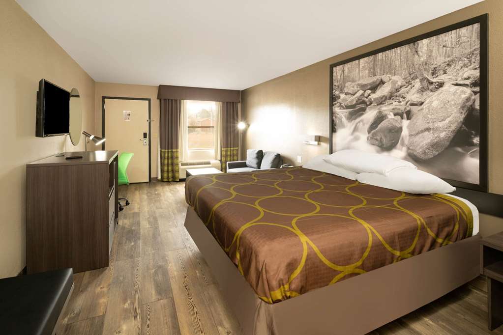 Super 8 by Wyndham Cleveland - photo 14