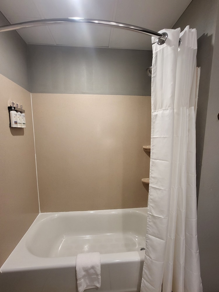 Holiday Inn Express And Suites Miami - photo 13