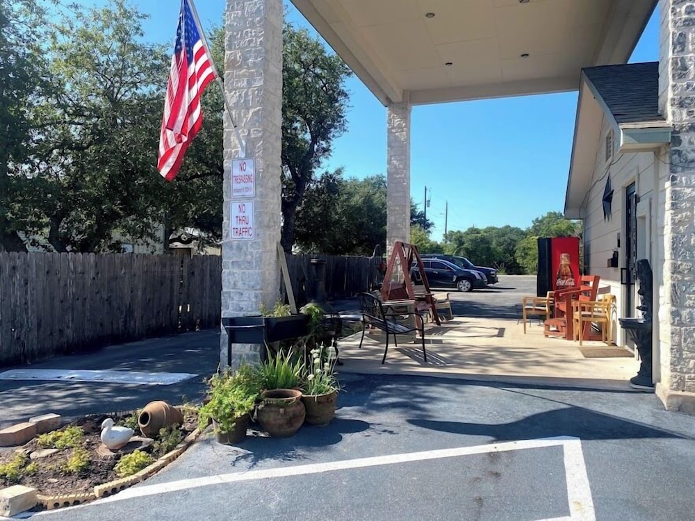 Cedar Creek Inn - photo 51