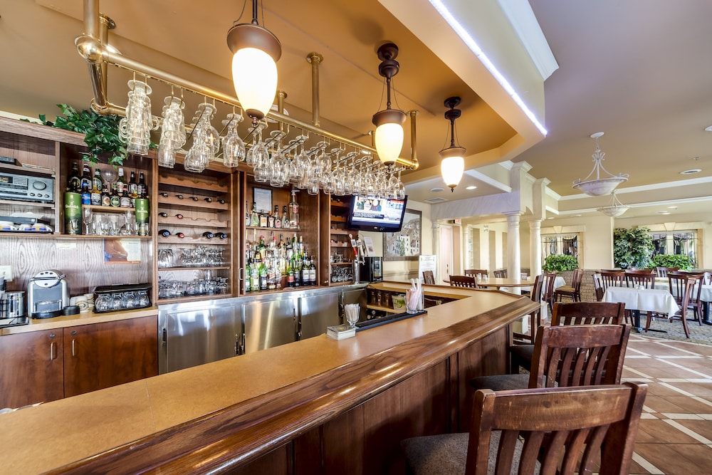 Monte Carlo Inns Brampton Suites