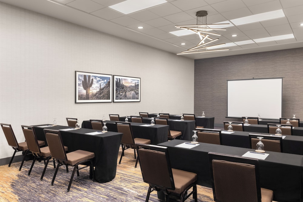 DoubleTree by Hilton Phoenix Midtown - photo 28