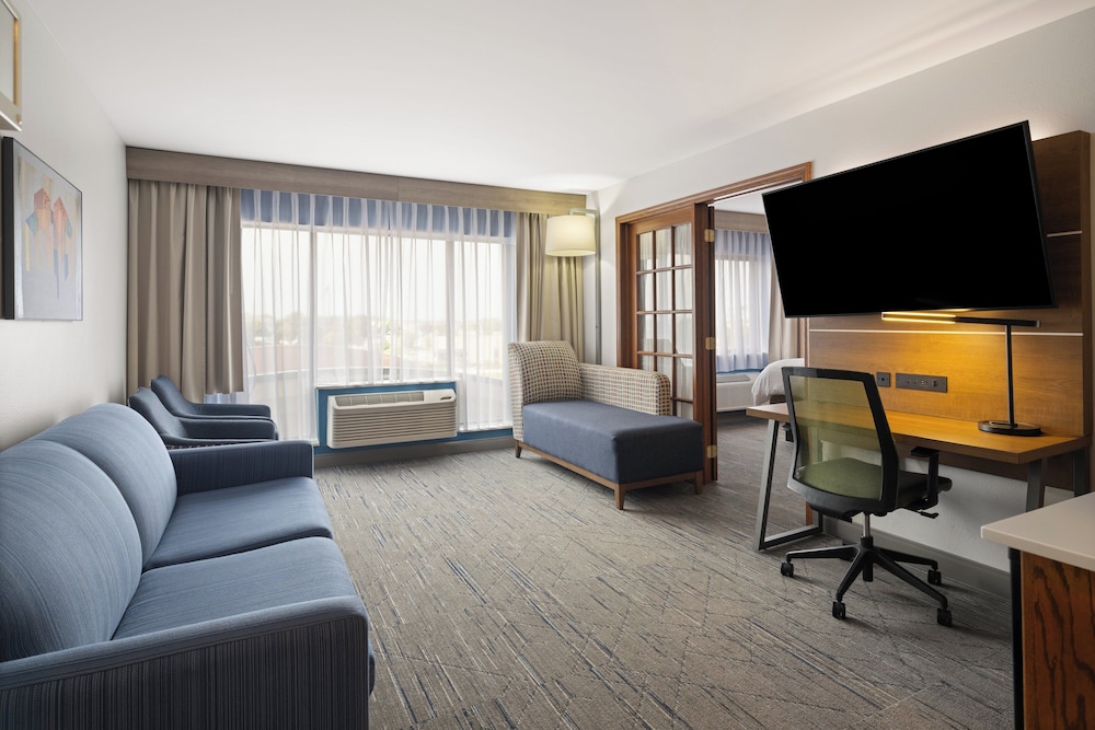 Holiday Inn Express Sheboygan Kohler by IHG - photo 6