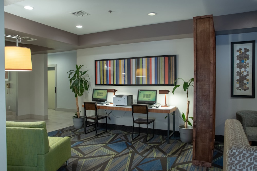 Holiday Inn Express Hotel & Suites Natchitoches by IHG - photo 29