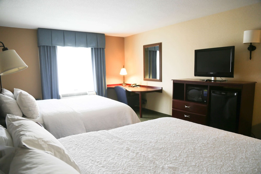 Hampton Inn Morehead - photo 15