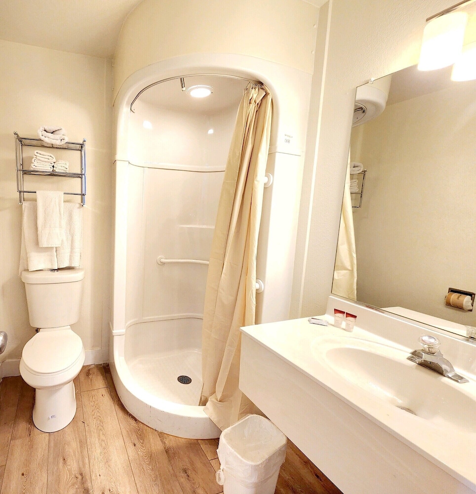 Willcox Extended Residence & Suites - photo 11