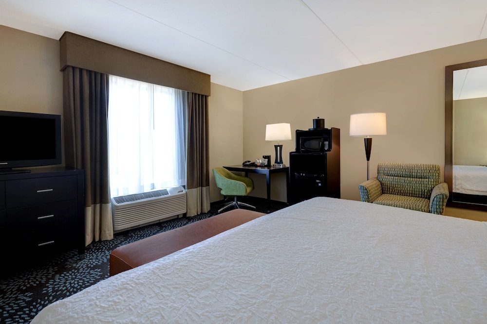 Hampton Inn & Suites Pensacola Gulf Breeze - photo 4