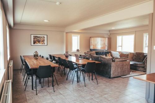 Hóll Adventure House Ævintýrahúsið Hóll á Siglufirði