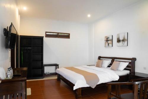 Toledo Inn in Parapat, Indonesia