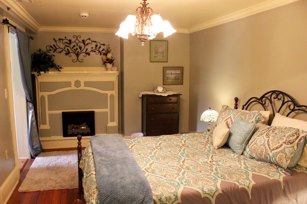 Inn of the Shenandoah - photo 12