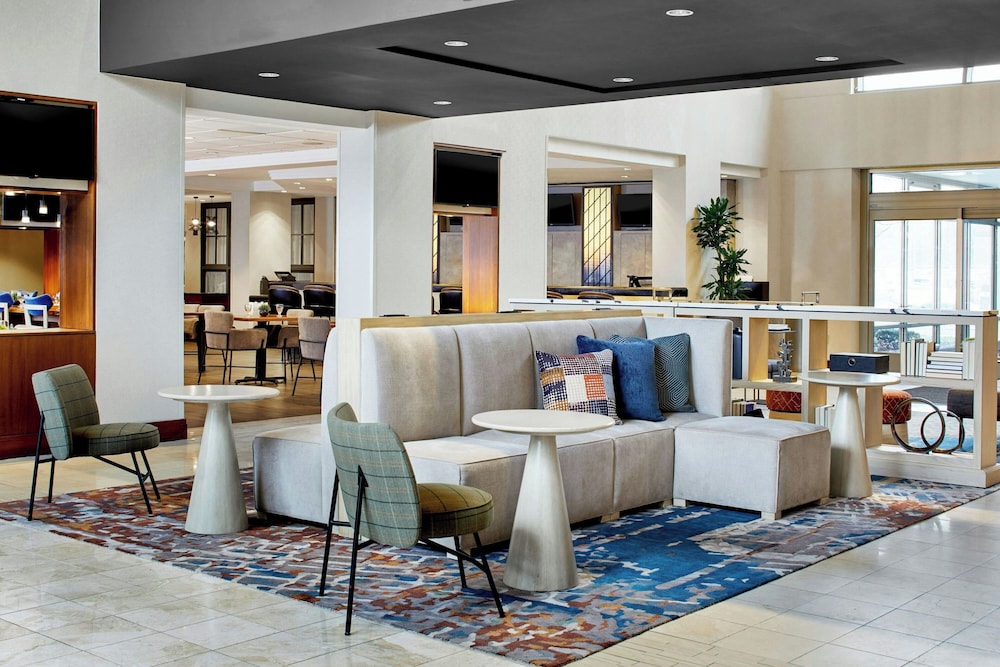 Detroit Metro Airport Marriott - photo 4