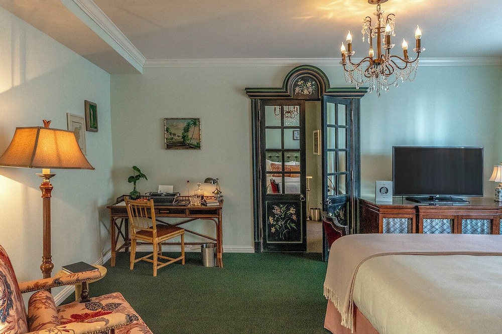The Pontchartrain Hotel - photo 13